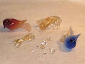 Murano art glass lovebirds broken